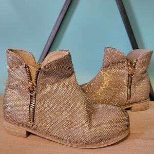 Joyfolie Kaitlin shimmer boots